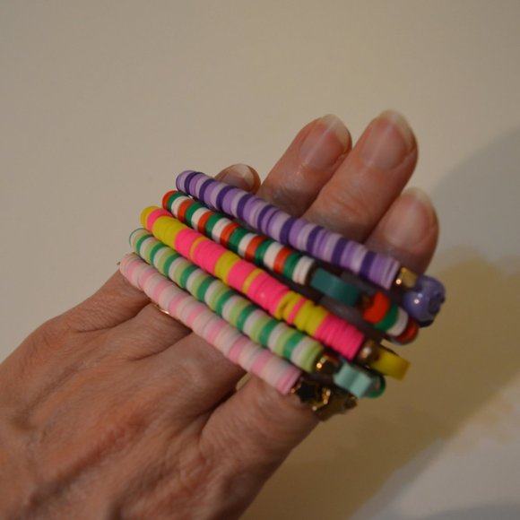 Set of 5 Bracelets Clay/PU Beads Colorful Elastin Fasteners Accents Kids Jewelry - Picture 2 of 5